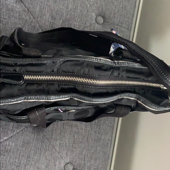 Coach diaper bag - Picture 3 of 9